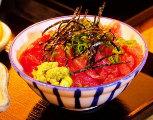 まぐろ丼