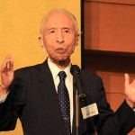 創立６０周年事業を発表する雜賀社長