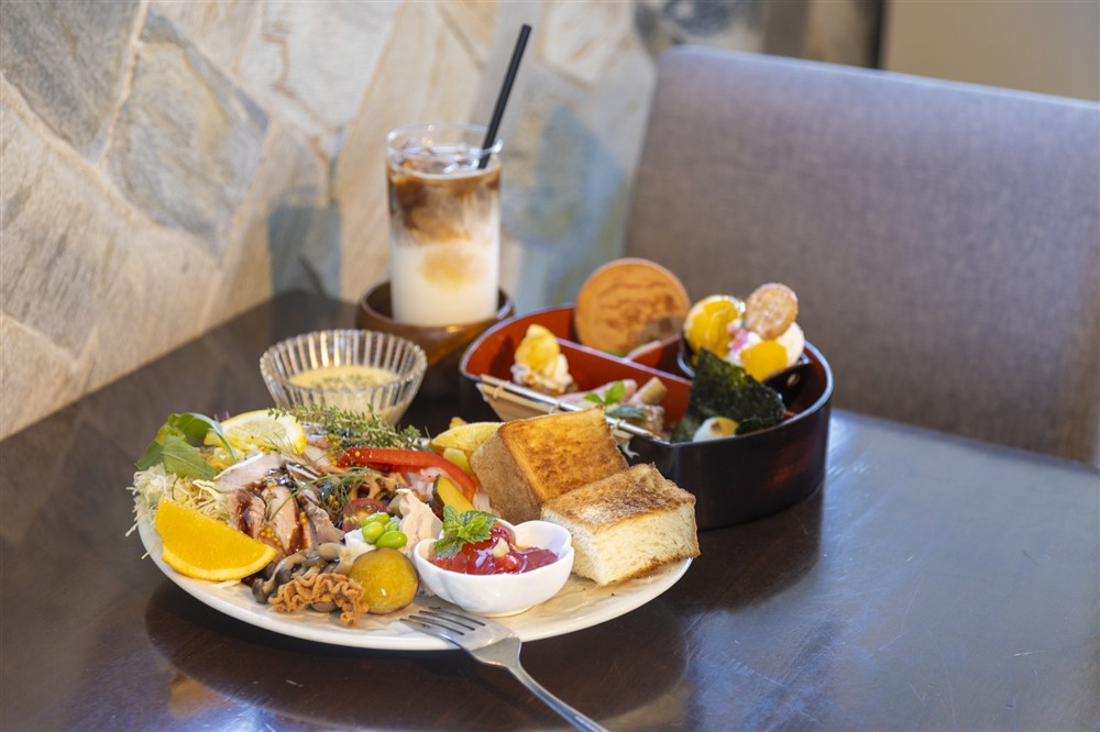 80ESPRESSO WAKAURABASE（ハル・エスプレッソ・ワカウラベース）のランチ