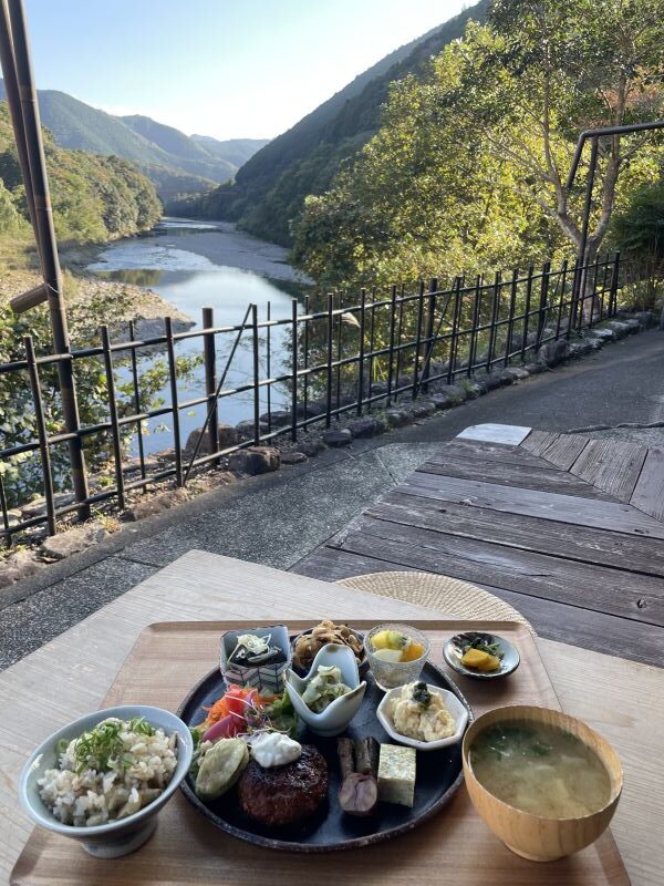 ねむの木　料理