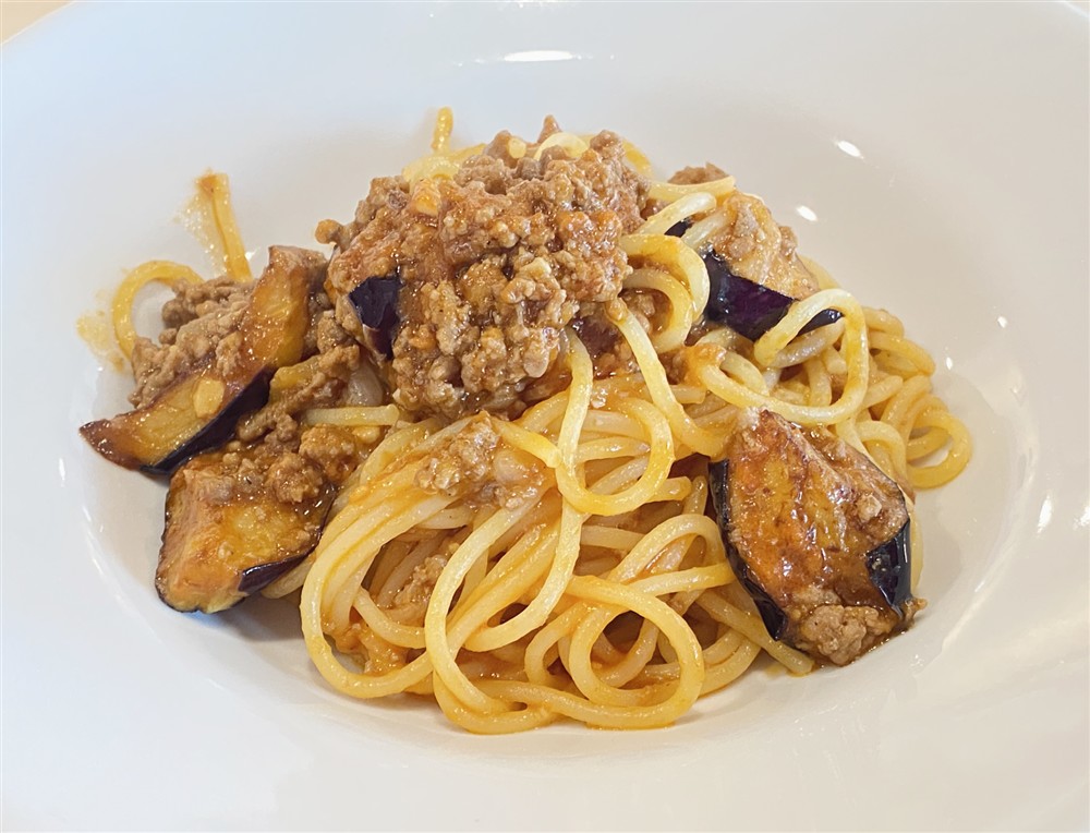 カラテッロのパスタ(挽肉と茄子のトマトソース)