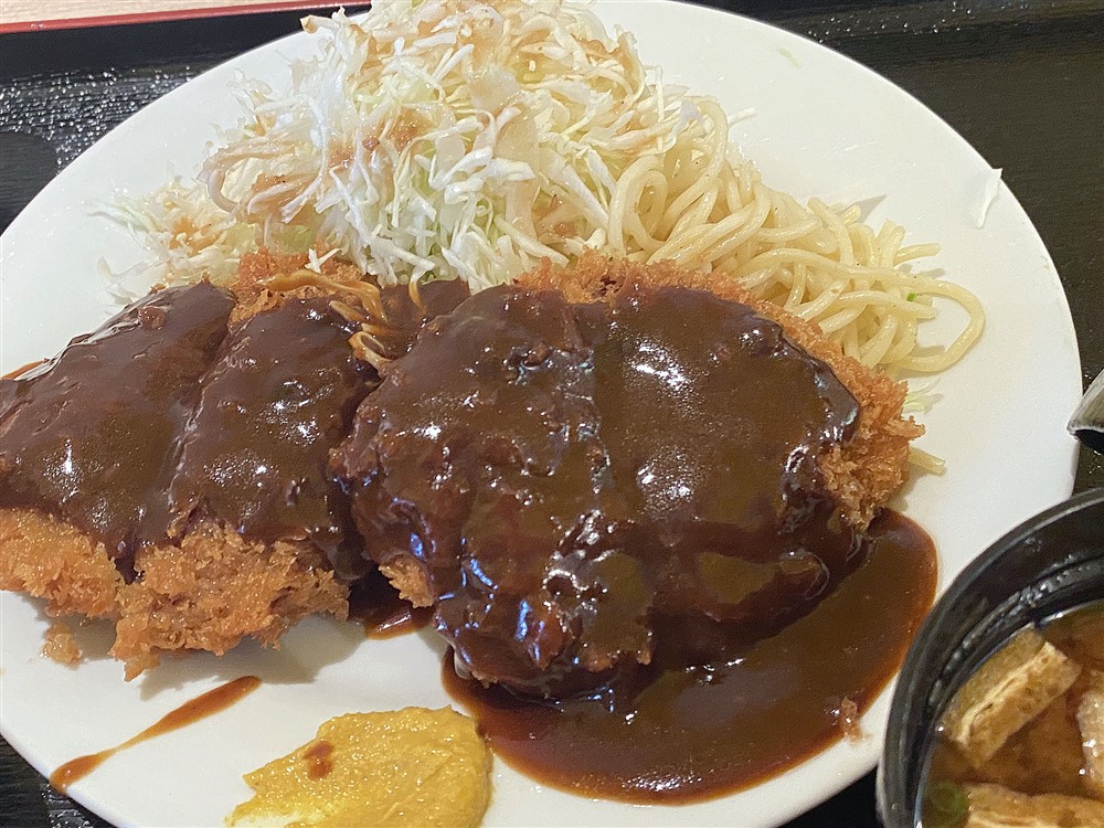 フジマルのミンチカツ定食