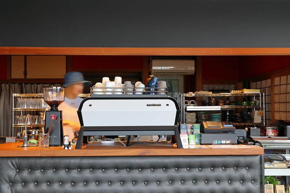 80ESPRESSO WAKAURABASE（ハル・エスプレッソ・ワカウラベース）のエスプレッソマシン