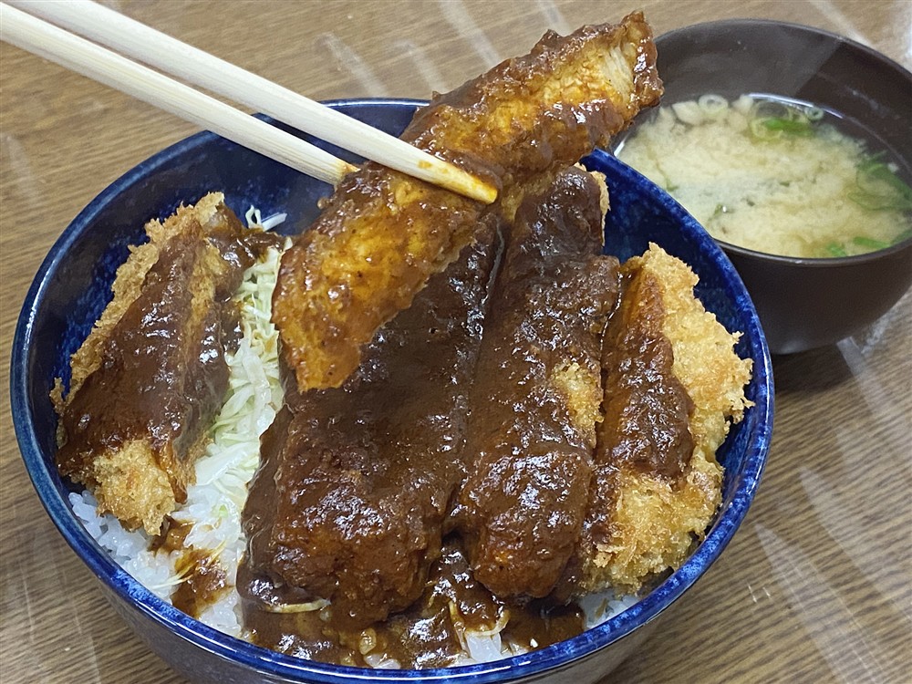 夜食呈_ロースソースカツ丼アップ