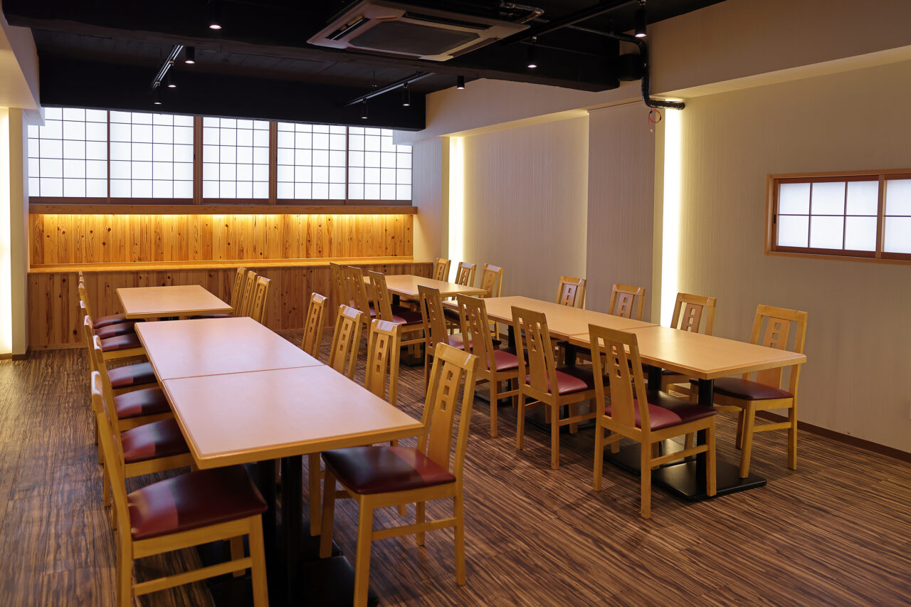 おぎん県庁前_内観