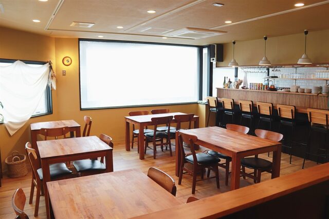 オンザコーナー店内