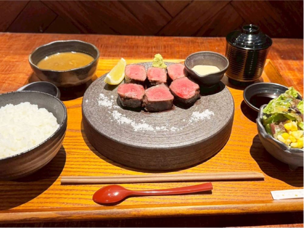  朔日（ついたち）