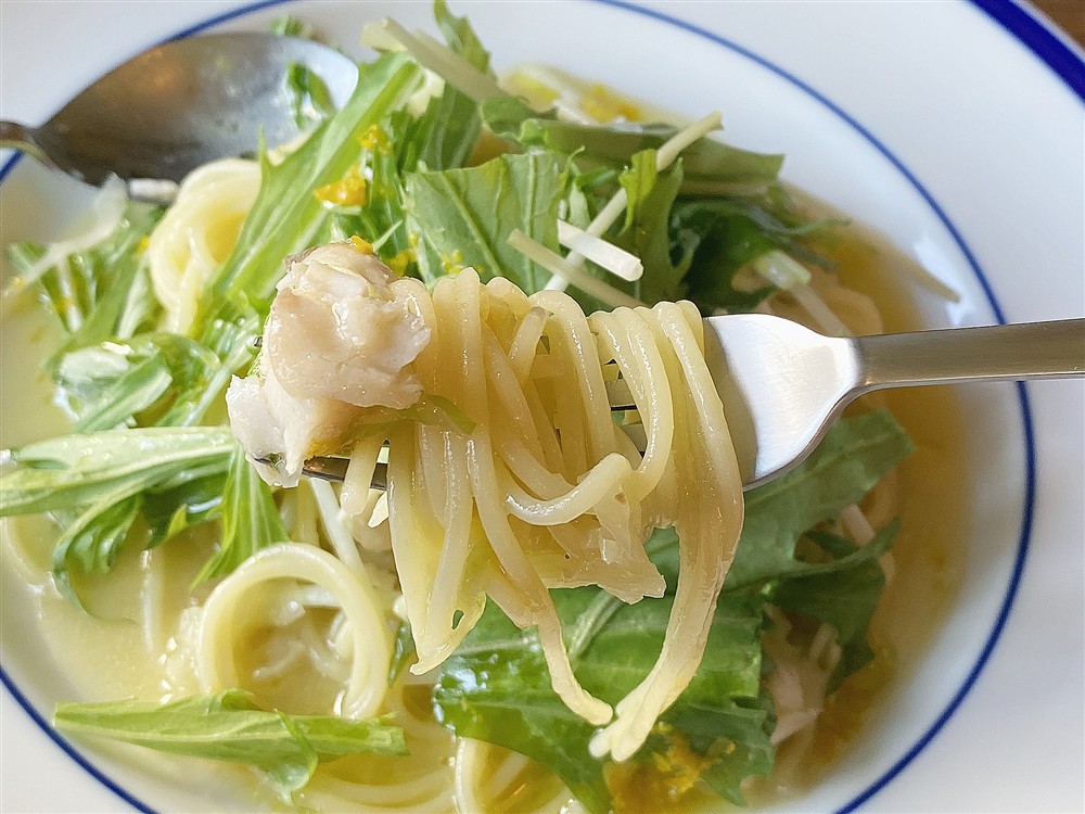 オンザコーナー_パスタ鰆ゆず果汁アップ