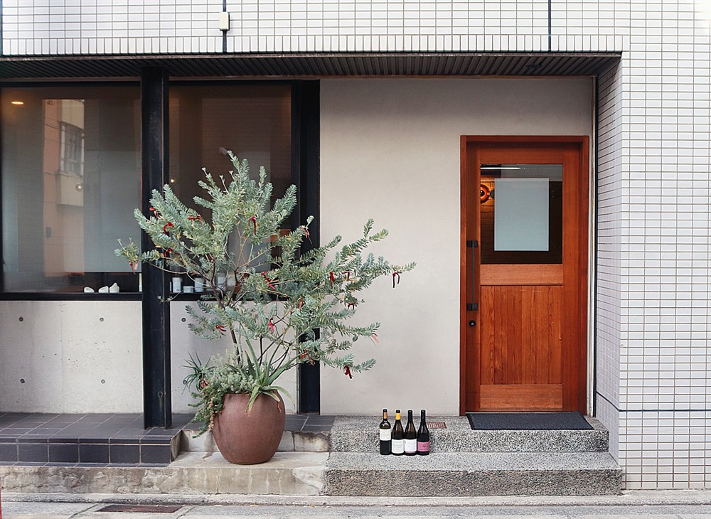 オンザコーナー外観入り口