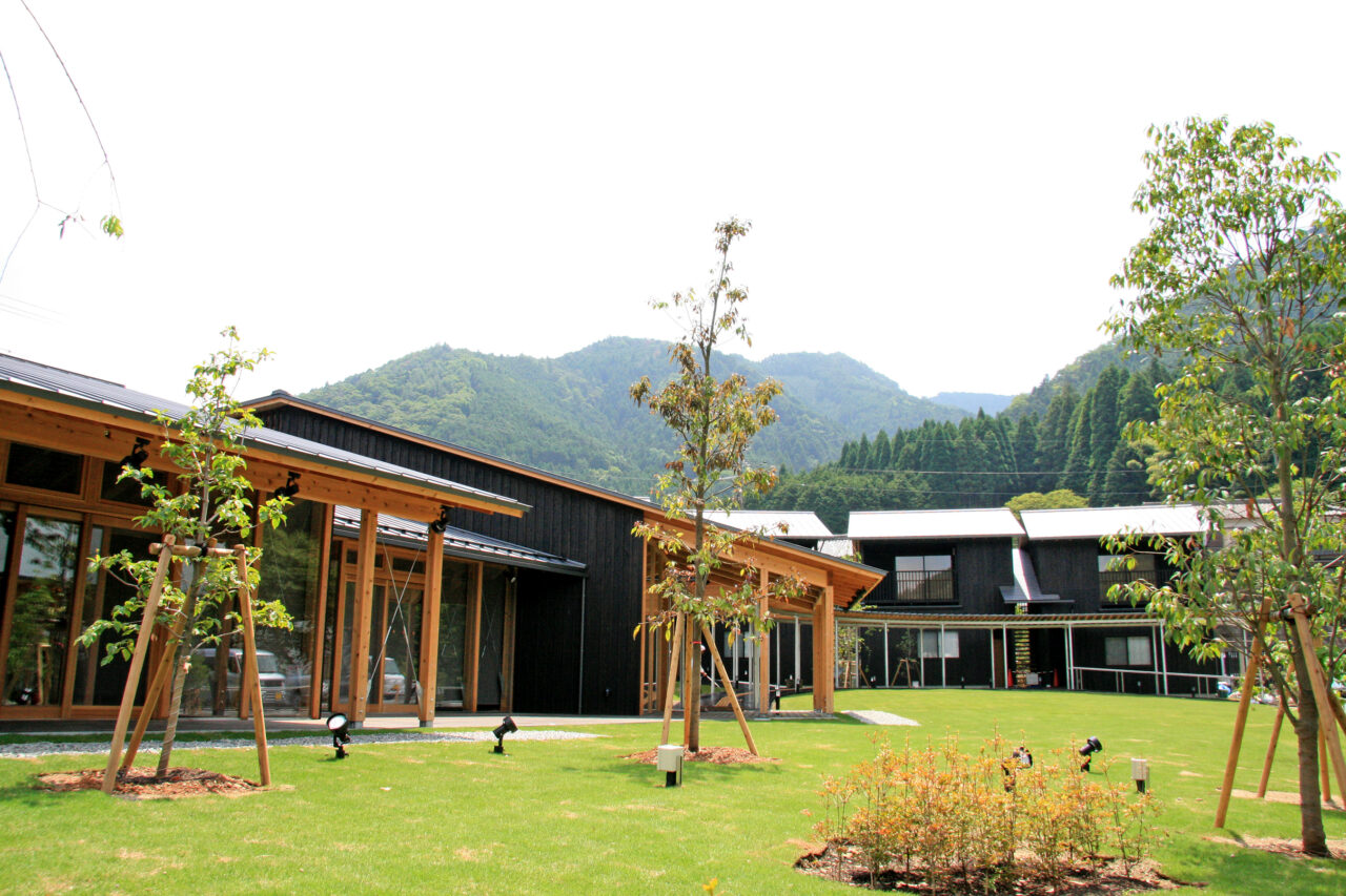 有田川町しみず「あさぎり」外観