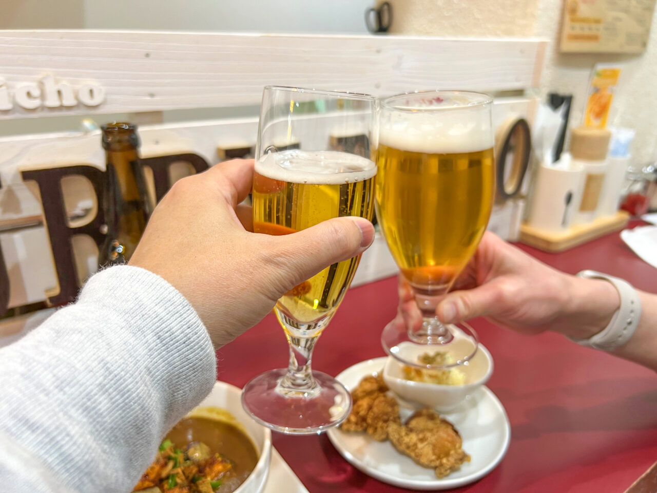 ぶらくり丁カレーBiBoでビール乾杯