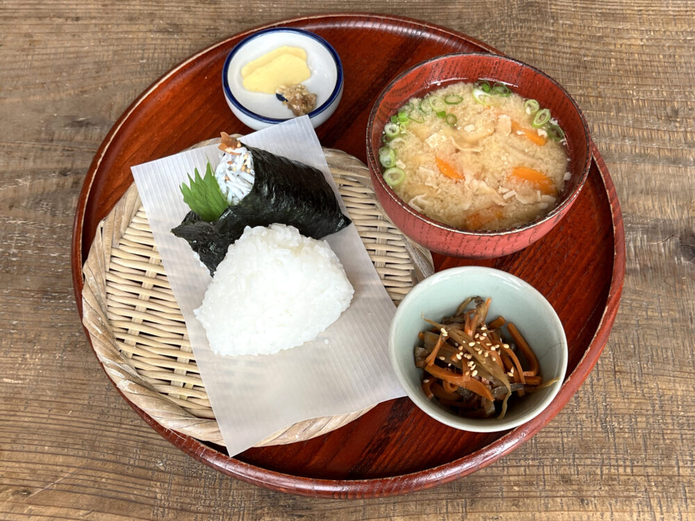 湯浅米醤本日のおむすび定食